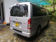 https://riyasewana.com/uploads/toyota-kdh-trt201-242315274982.jpg