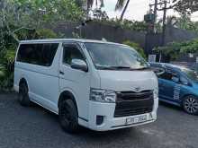 Toyota KDH 200 2006 Van