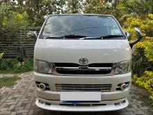 Toyota KDH 200 2006 Van