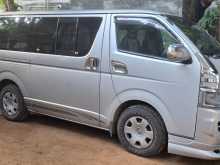 Toyota KDH 200 2005 Van