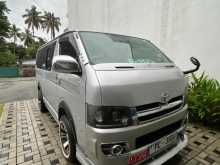 Toyota KDH 200 2006 Van