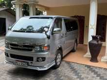 Toyota KDH 200 2006 Van