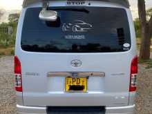 https://riyasewana.com/uploads/toyota-kdh200-gl-2006-2216383312363.jpg