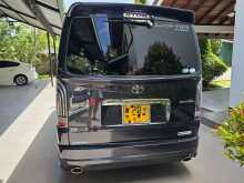 https://riyasewana.com/uploads/toyota-kdh200-original-41632364123.jpg