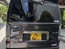 https://riyasewana.com/uploads/toyota-kdh200-original-8914254392.jpg