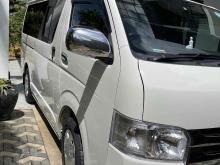 https://riyasewana.com/uploads/toyota-kdh200-srpey-2011572124914.jpg