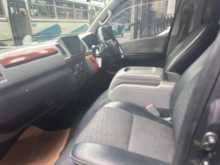 https://riyasewana.com/uploads/toyota-kdh200-super-2005-1711000412814.jpg