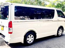 https://riyasewana.com/uploads/toyota-kdh200-super-2214460817485.jpg