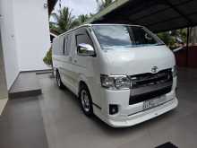 Toyota KDH 200 Super GL Updated 2006 Van