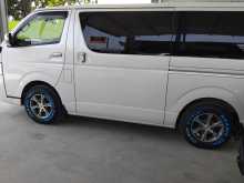 https://riyasewana.com/uploads/toyota-kdh201-super-2012-811562412872.jpg