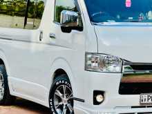 Toyota KDH 201 Super GL 2013 Van