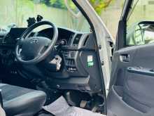 https://riyasewana.com/uploads/toyota-kdh201-supergl-2017-2611311612242.jpg