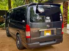https://riyasewana.com/uploads/toyota-kdh205-orginal-2006-2021321212013.jpg
