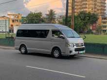 https://riyasewana.com/uploads/toyota-kdh221-422415722022.jpg