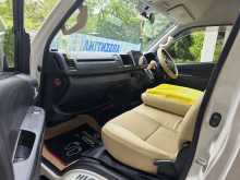 https://riyasewana.com/uploads/toyota-kdh221-highroof-41725024603.jpg