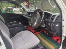 https://riyasewana.com/uploads/toyota-kdh223-gl-171203576904.jpg