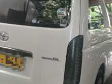 https://riyasewana.com/uploads/toyota-kdhgdh-201-2018-76244412082.jpg