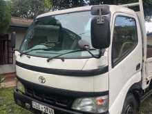 Toyota KK XZU402 2002 Lorry