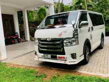 Toyota KDH 200 HIACE 2005 Van