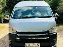 Toyota KDH220 2005 Van