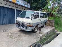Toyota Dolphin 103 1994 Van