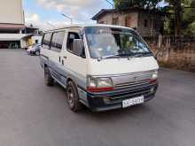 Toyota Dolphin LH102 1990 Van