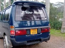 Toyota L H 102 DOLPHIN 1990 Van