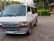 Toyota Dolphin 113 1990 Van