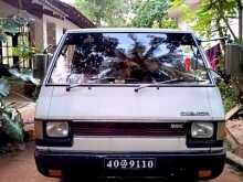 Mitsubishi L300 1985 Van
