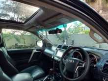 https://riyasewana.com/uploads/toyota-laand-cruiser-2012-816281712063.jpg