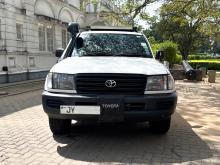 Toyota Land Cruiser 2005 SUV
