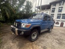 Toyota Land Cruiser Box Prado LJ70 1985 SUV