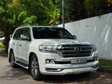 Toyota Land Cruiser V8 ZX Genuine Face Lift Version 2015 SUV