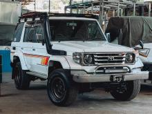 Toyota Land Cruiser HZJ77 1991 SUV