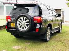 https://riyasewana.com/uploads/toyota-land-cruiser-113001122462.jpg