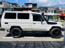 https://riyasewana.com/uploads/toyota-land-cruiser-118571817295.jpg