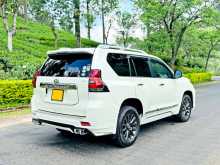 https://riyasewana.com/uploads/toyota-land-cruiser-119295286.jpg