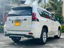 https://riyasewana.com/uploads/toyota-land-cruiser-1215351422163.jpg