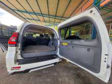 https://riyasewana.com/uploads/toyota-land-cruiser-12155754253.jpg