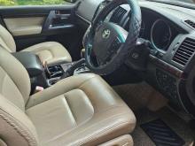 https://riyasewana.com/uploads/toyota-land-cruiser-122154456794.jpg