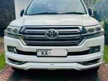 Toyota Land Cruiser V8 2011 SUV