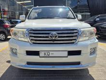 Toyota Land Cruiser V8 Sahara 2011 SUV