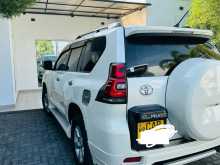 https://riyasewana.com/uploads/toyota-land-cruiser-13103509904.jpg
