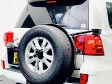 https://riyasewana.com/uploads/toyota-land-cruiser-1312140722213.jpg