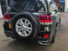 Toyota Land Cruiser Prado V8 2012 SUV