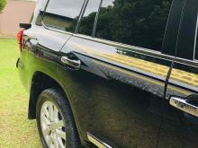https://riyasewana.com/uploads/toyota-land-cruiser-1610365624232.jpg