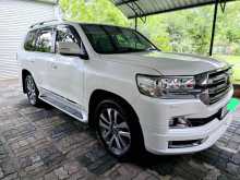 Toyota Land Cruiser V8 2018 SUV