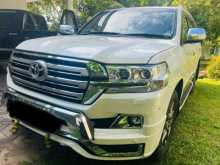 Toyota Land Cruiser V8 2015 SUV