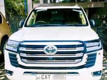 Toyota LAND CRUISER V8 2015 SUV