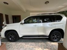 https://riyasewana.com/uploads/toyota-land-cruiser-1718554817846.jpg